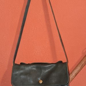 Vintage Coach hunter green Leather purse